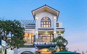 West Lake Hotel - Near Bai Dai Beach